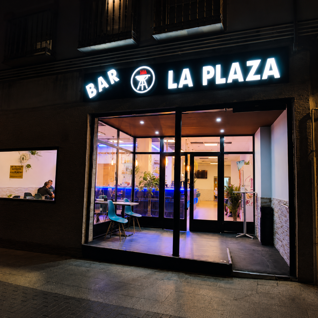 Bar La Plaza Illescas tapas ambiente
