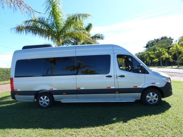 Van Executiva Modelo 3