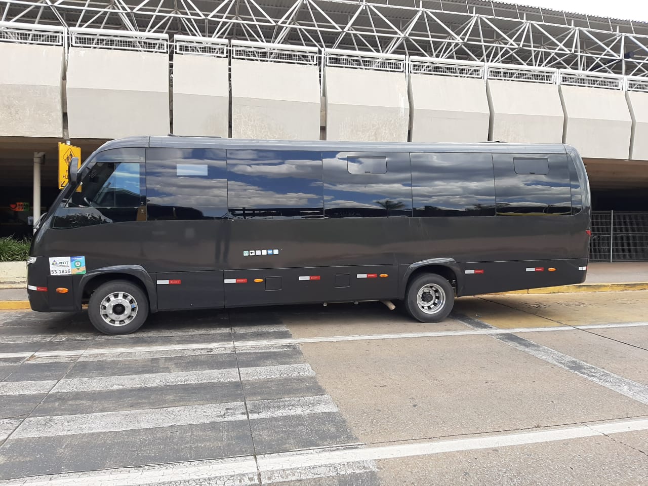 Microônibus Executivo Modelo 3