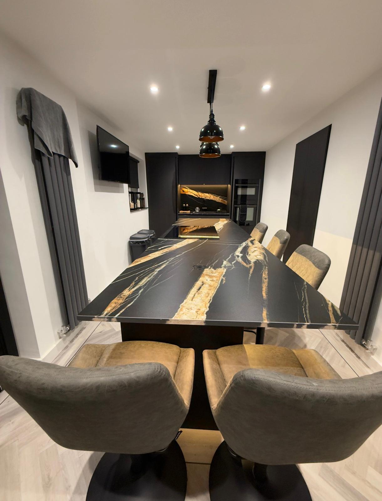 Porcelain worktops installation