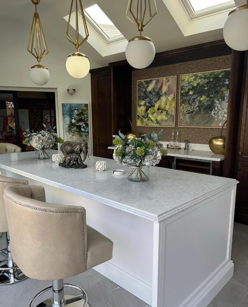 Quartz waterfall edge worktop