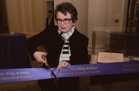GIF cutting ribbon