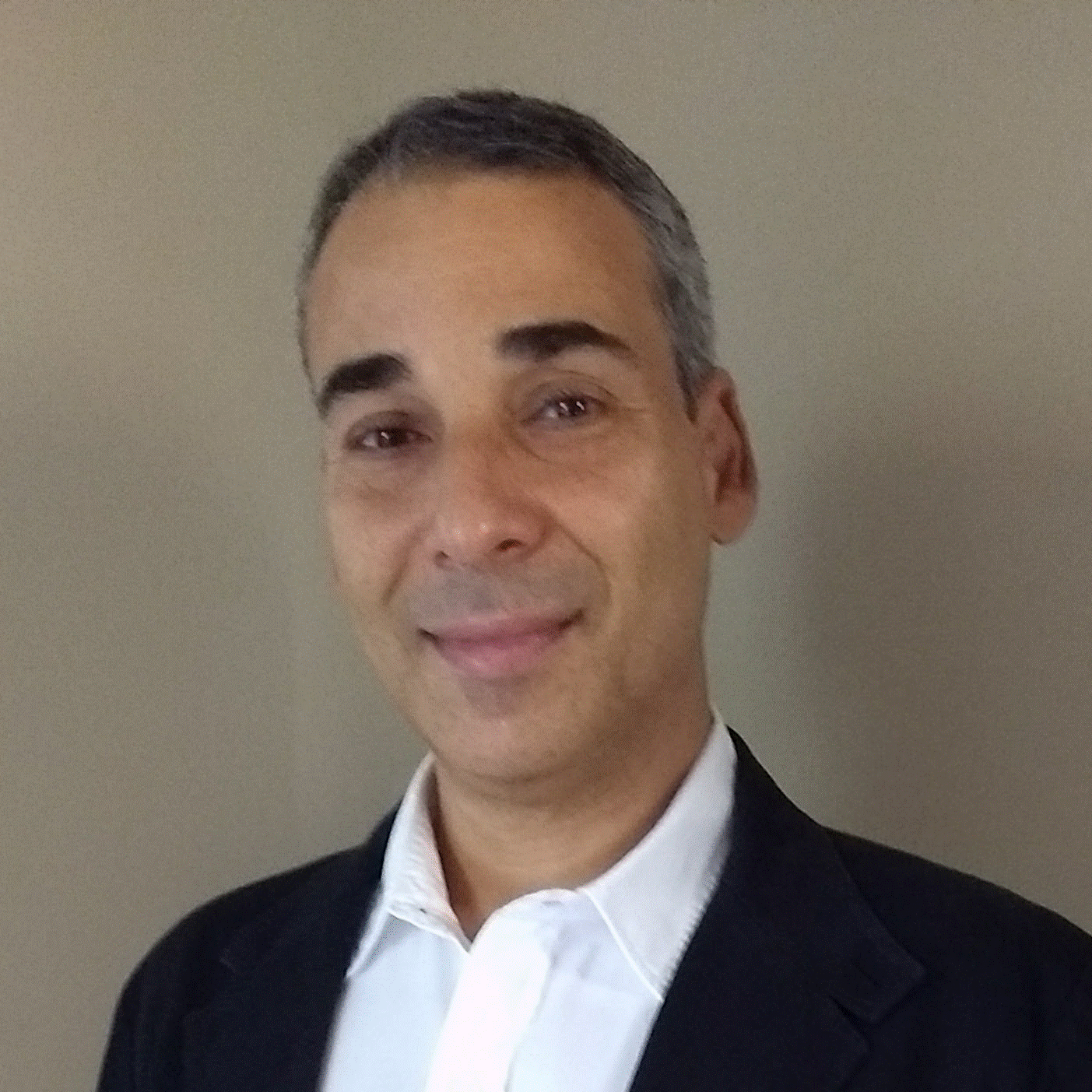 Álvaro Alfredo Bragança (UFRJ)