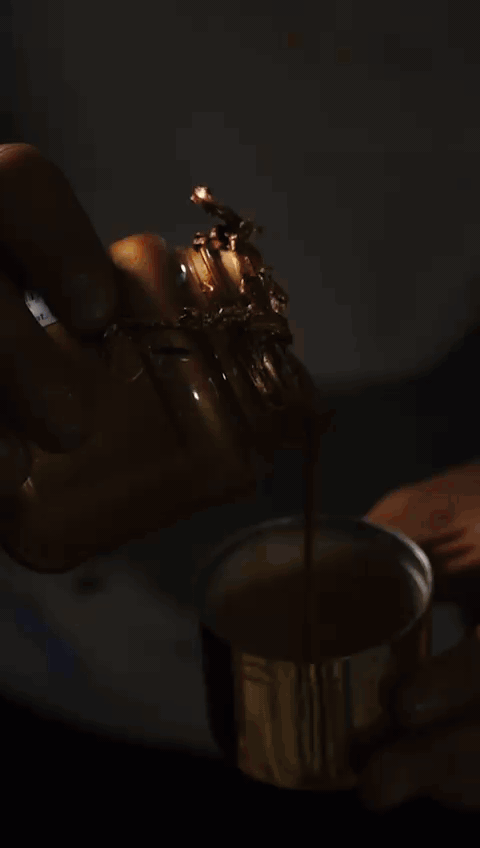 black and white bed linen