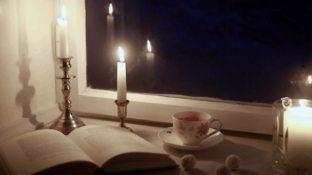 black and white bed linen