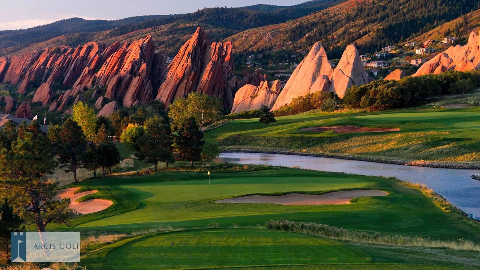 Arrowhead Golf Club - signature red rock Colorado golf