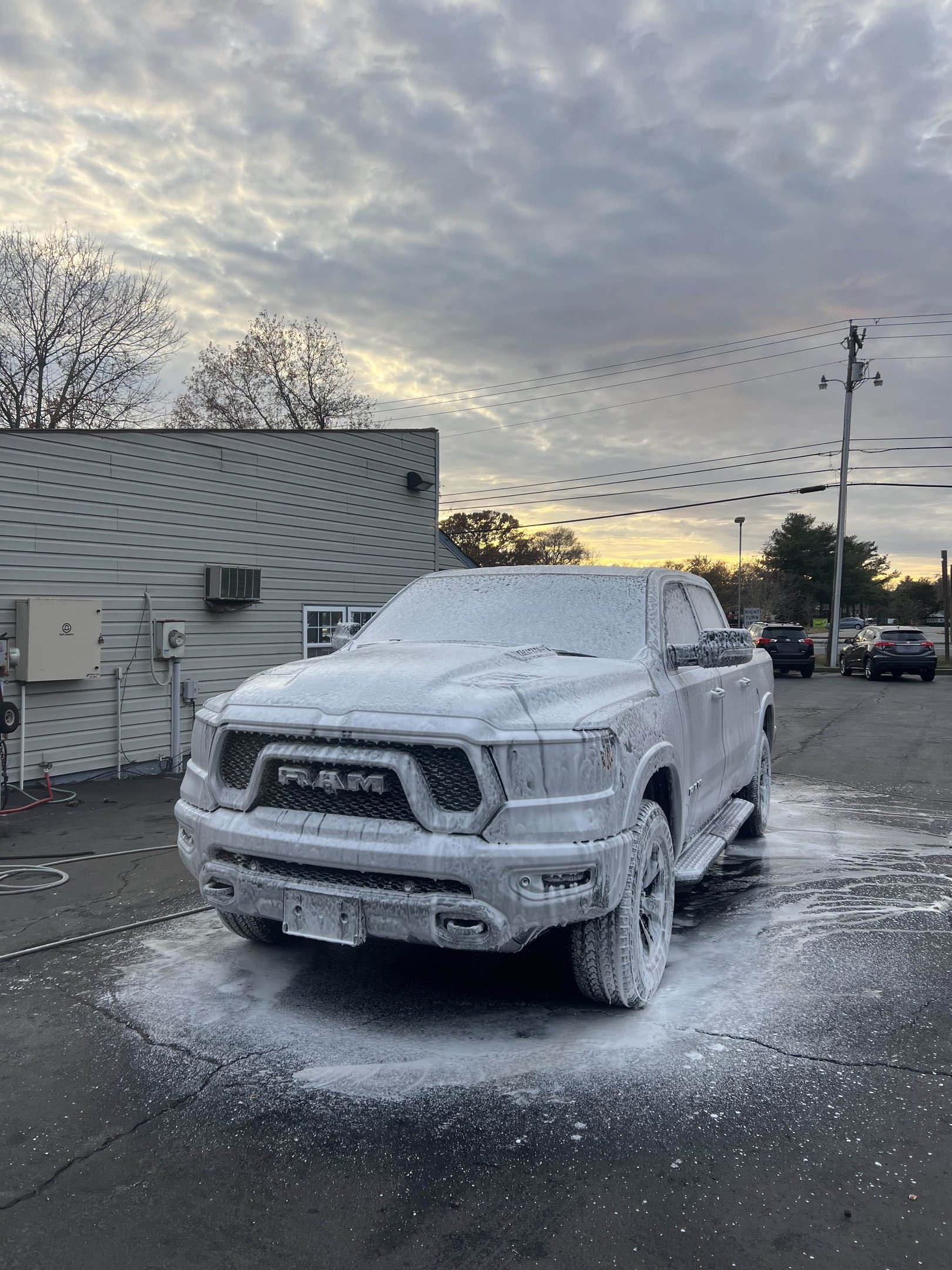 Truck exterior detail image
