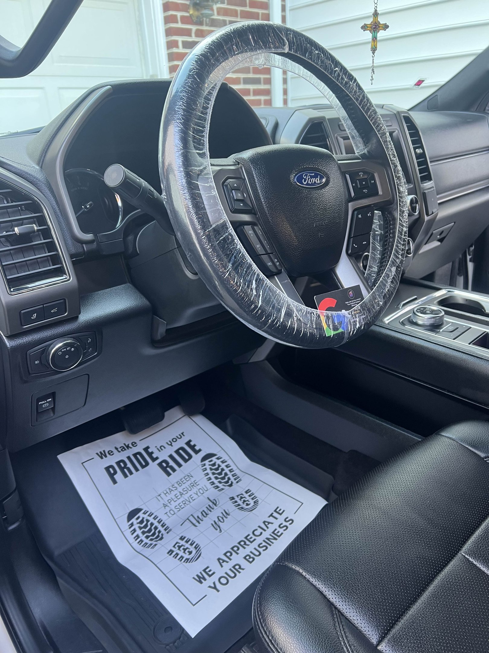 SUV interior detail image