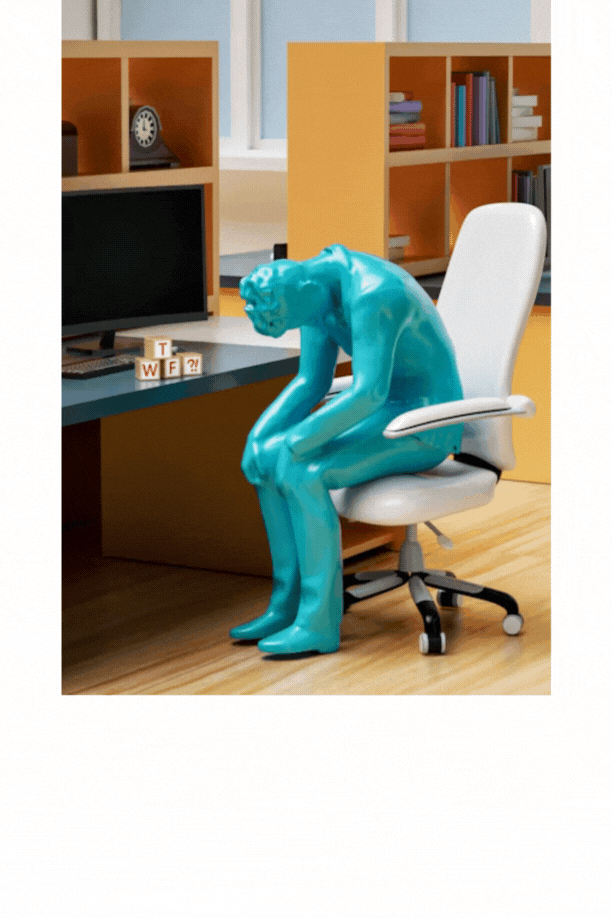 Une statue bleue d’une personne assis sur une chaise devant son bureau de travail