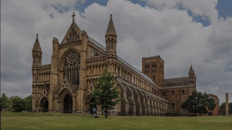 black and white bed linen