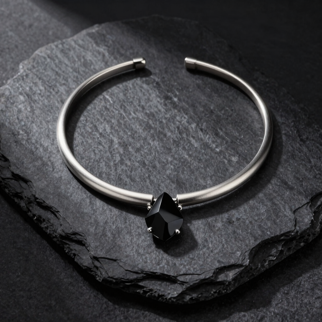 Cracked Obsidian Choker