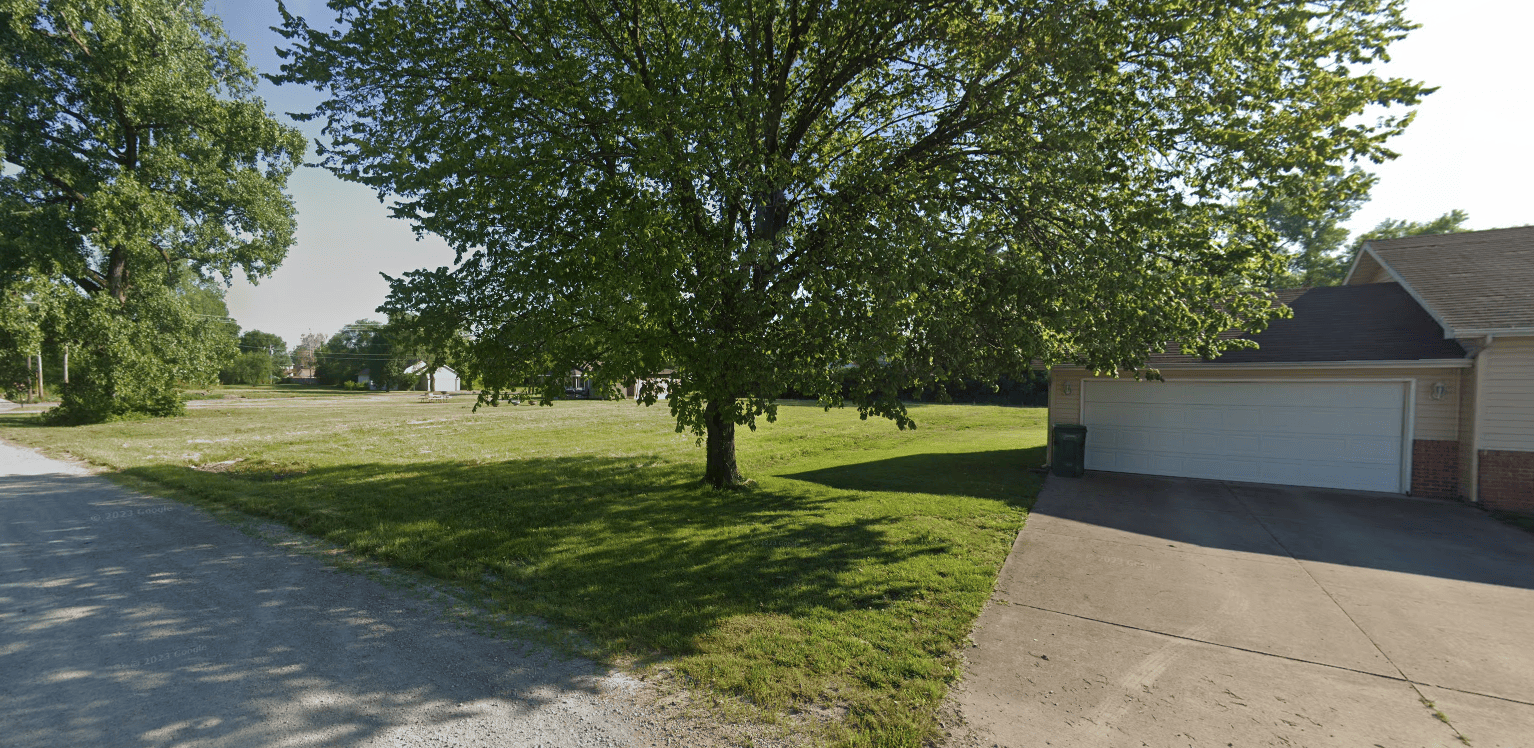 Trendley Ave, Centreville, IL