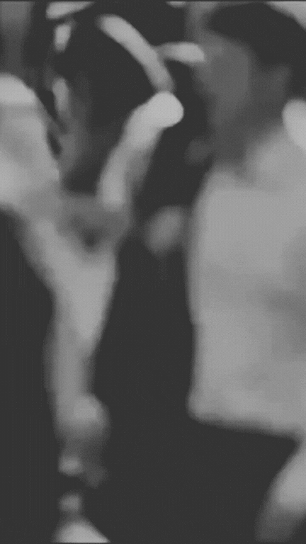 black and white bed linen