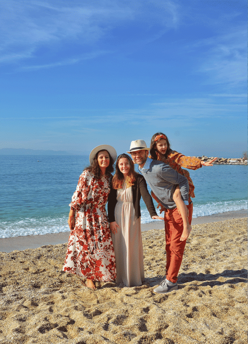 kalamaki-beach-family