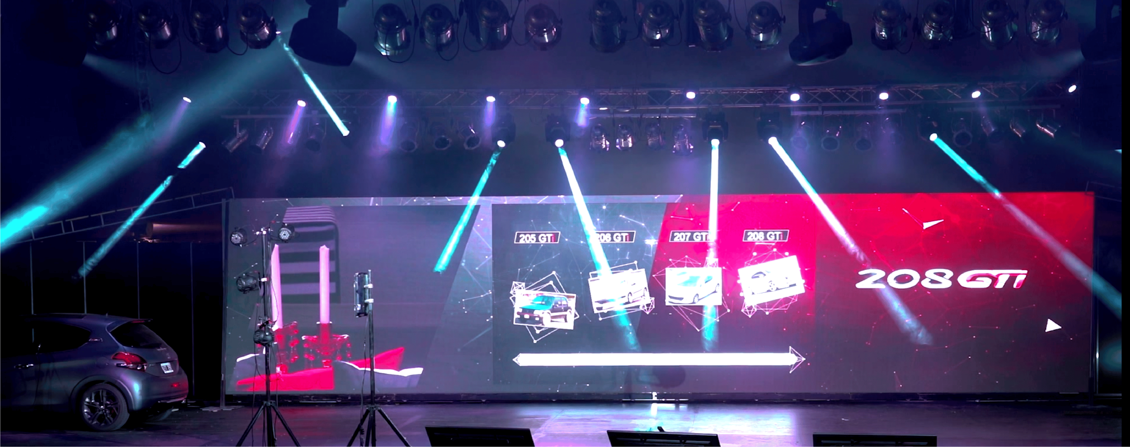 Proyección evento Peugeot