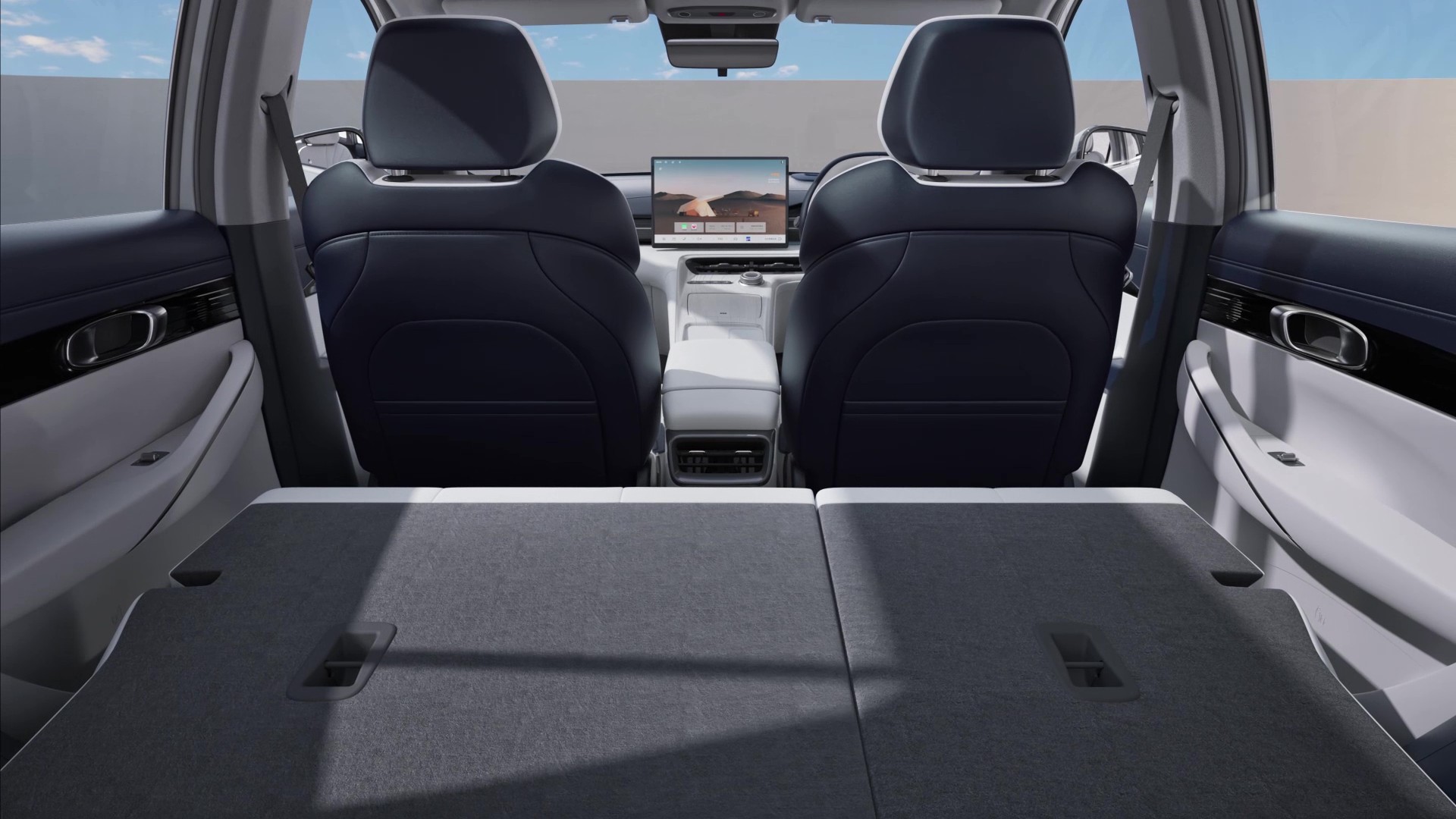 Extra Large Power Tailgate Opening