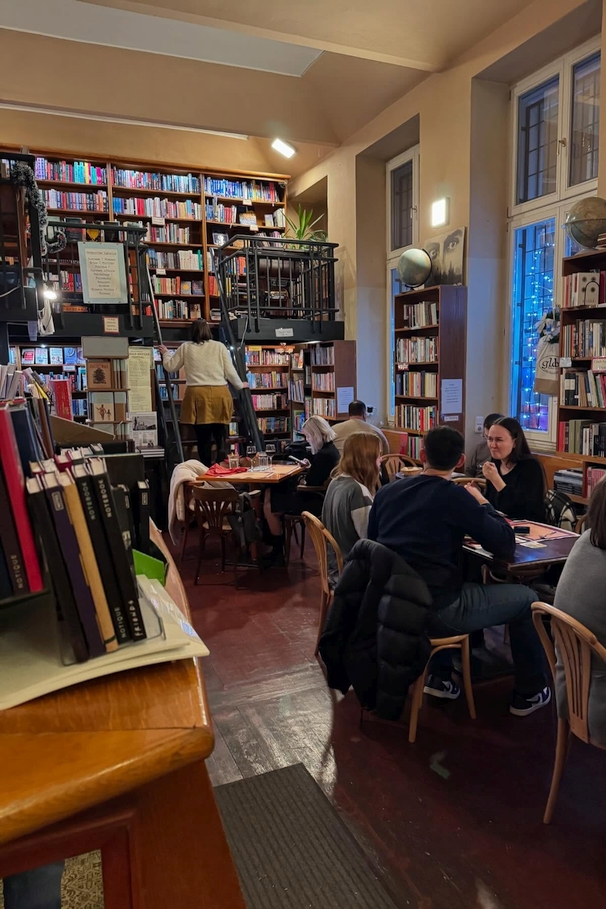 The Globe Bookstore and Café