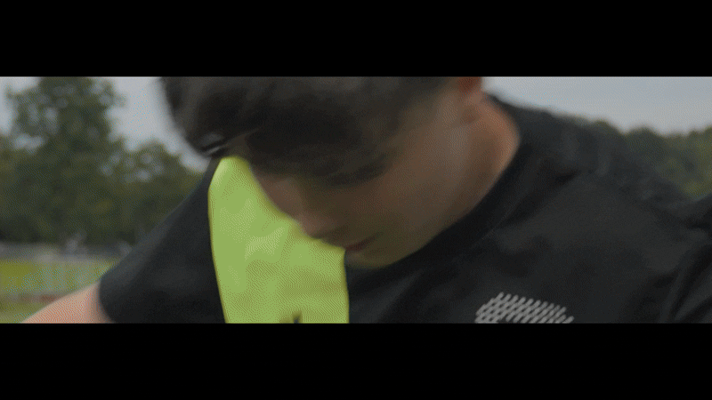 black and white bed linen