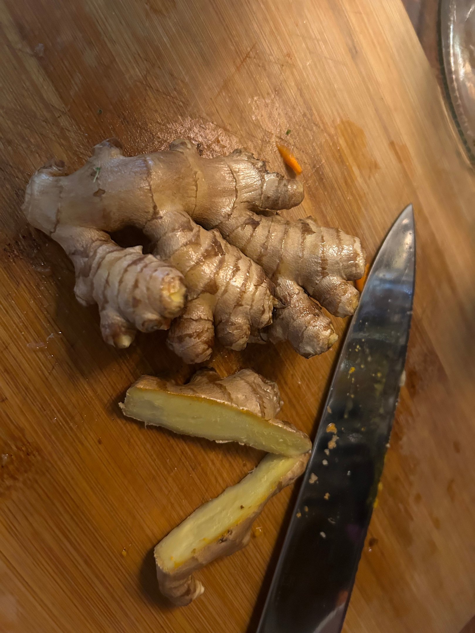 Fresh ginger root