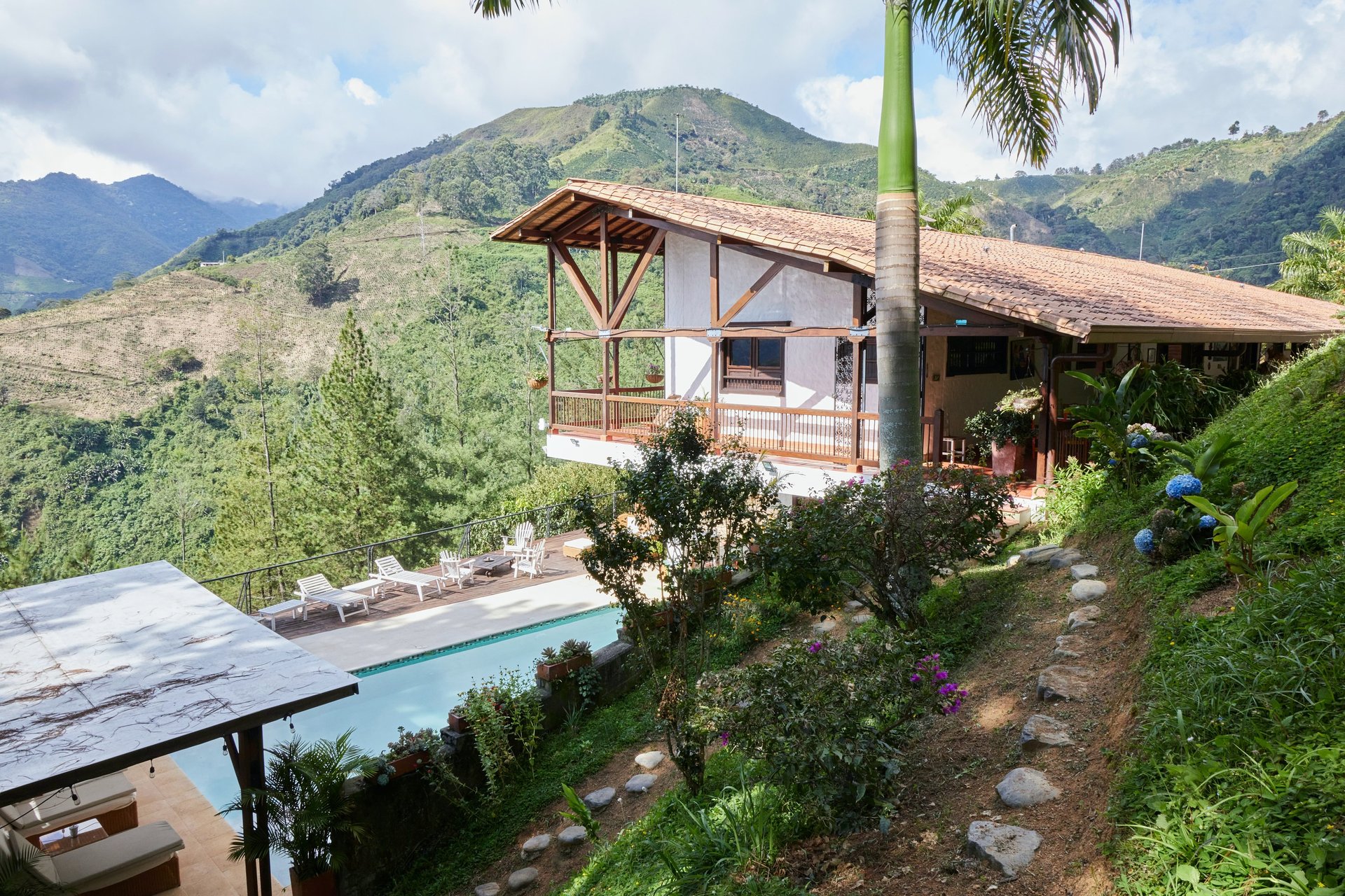 Paisaje y casa principal de Finca El Diamante