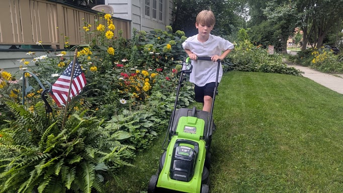 mini mowers in Washington heights neighborhood
