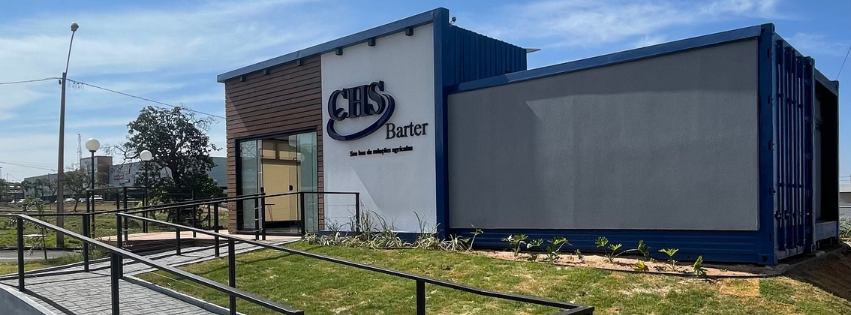 ESCRITÓRIO CONTAINER VISTA GERAL DA FACHADA DA OBRA PRONTA