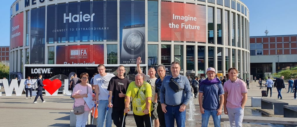 Ein Foto von allen Mitarbeitern auf der IFA