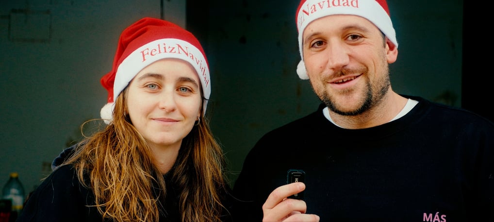 Voluntarios en valencia por la dana en navidad