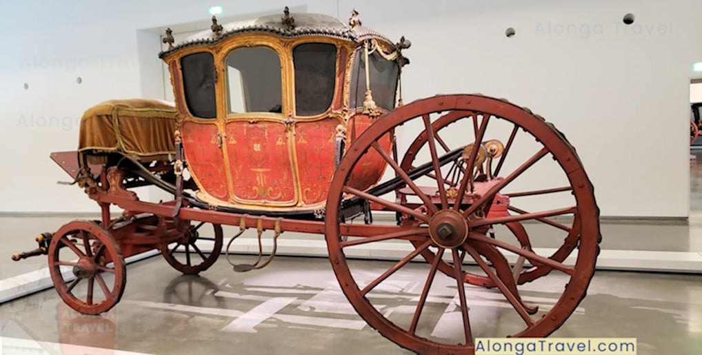 18 CENTURY COACH FOR MARRIAGE OF D. MARIA I.