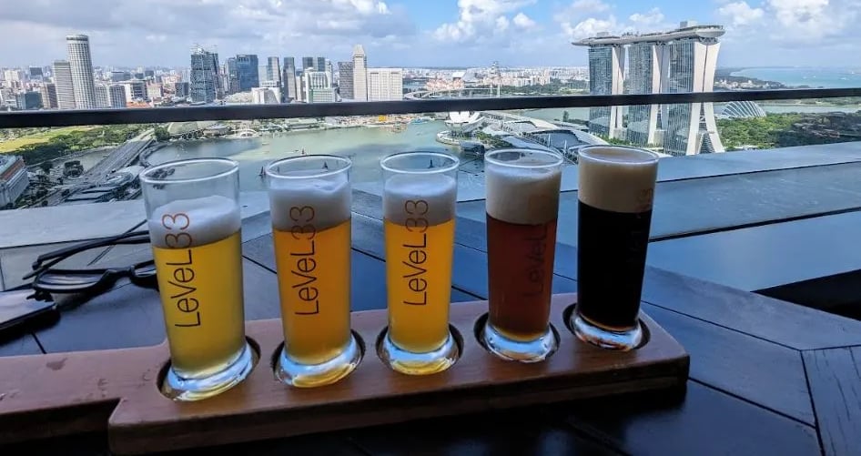 Craftbeer at the top of the world at LeVeL33 Microbrewery in Singapore