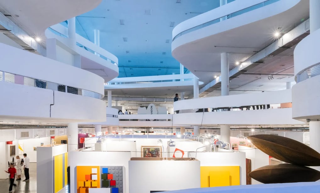 Vistas da SP-Arte 2024 no Pavilhão da Bienal, em São Paulo