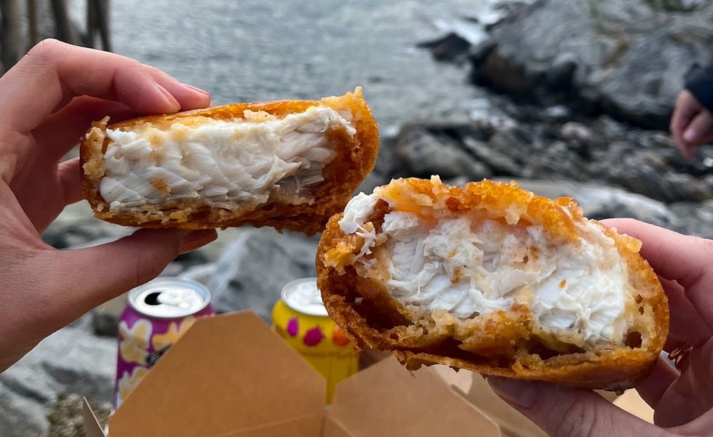 Close-up of crispy fish and chips from Maritime Munchies in Lofoten, made with fresh local fish
