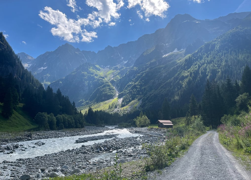 Looking up the river near Selden in the upper Gasterntal