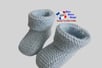 Chaussons bleus modele layette bb tricot bebe fait main