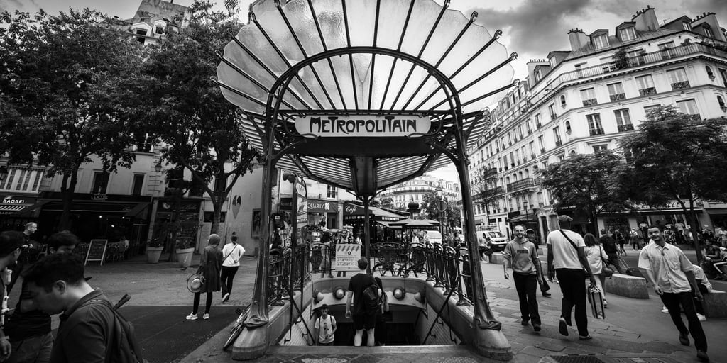 METROPOLITAIN