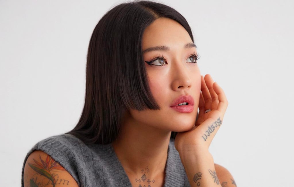 Peggy Gou, https://www.frequence3.com/wp-content/uploads/2023/09/PEGGY-GOU-It-Goes-Like-clip.png