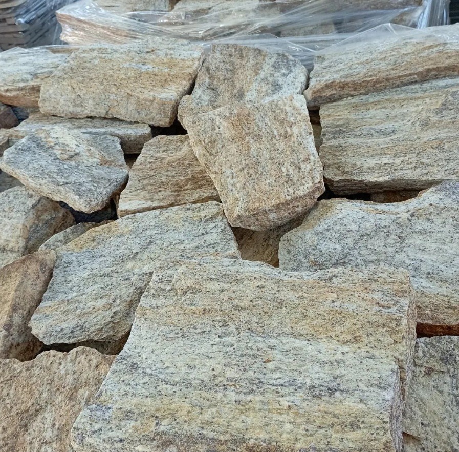 pedra madeira caco amarela no palete direto da pedreiro jazida própria. parede interna e externa. 