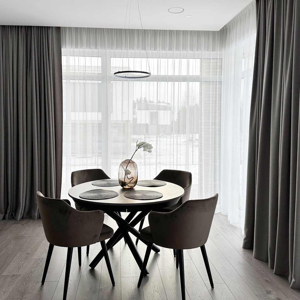 minkštas audinio kritimas