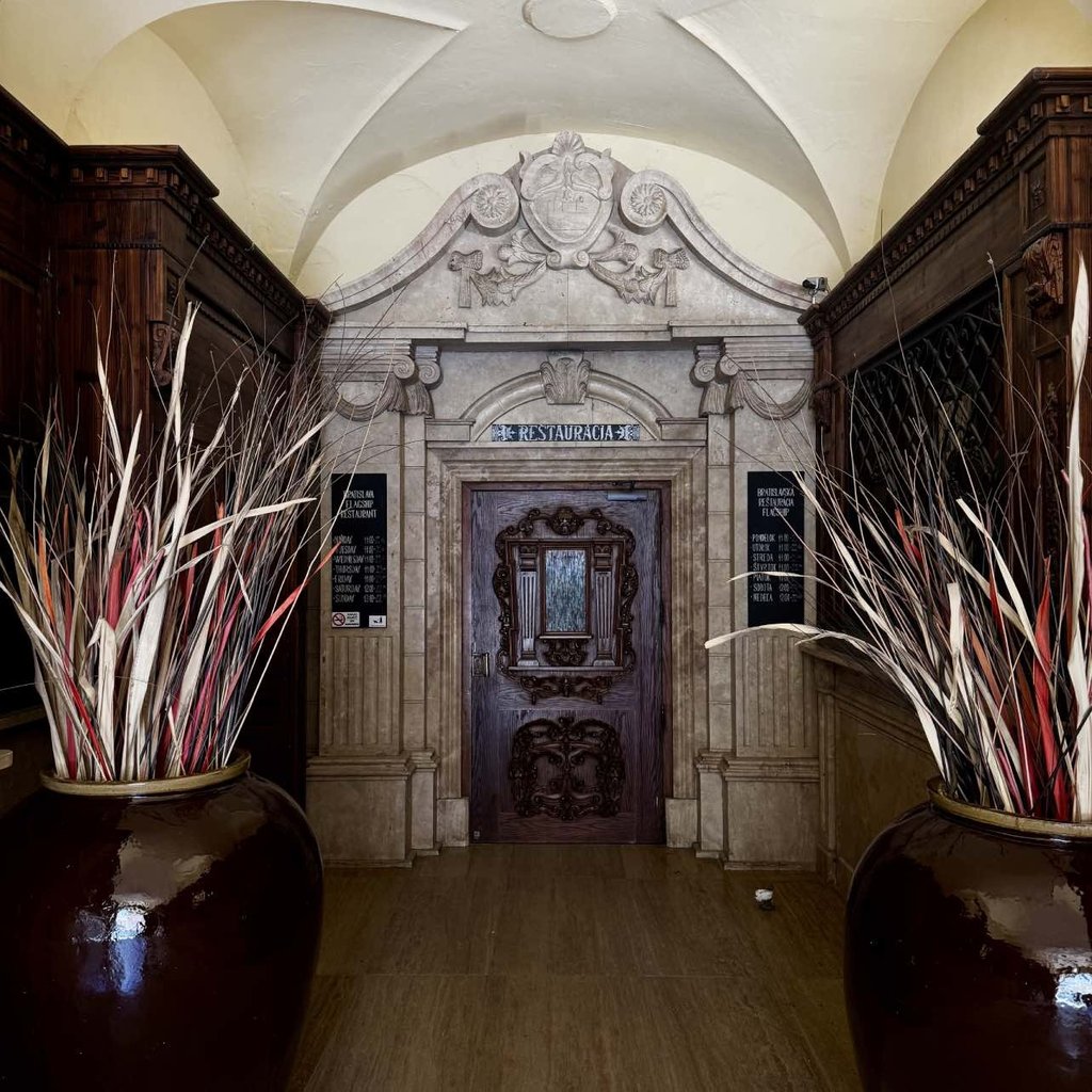 Interior del Bratislava Flagship Restaurante