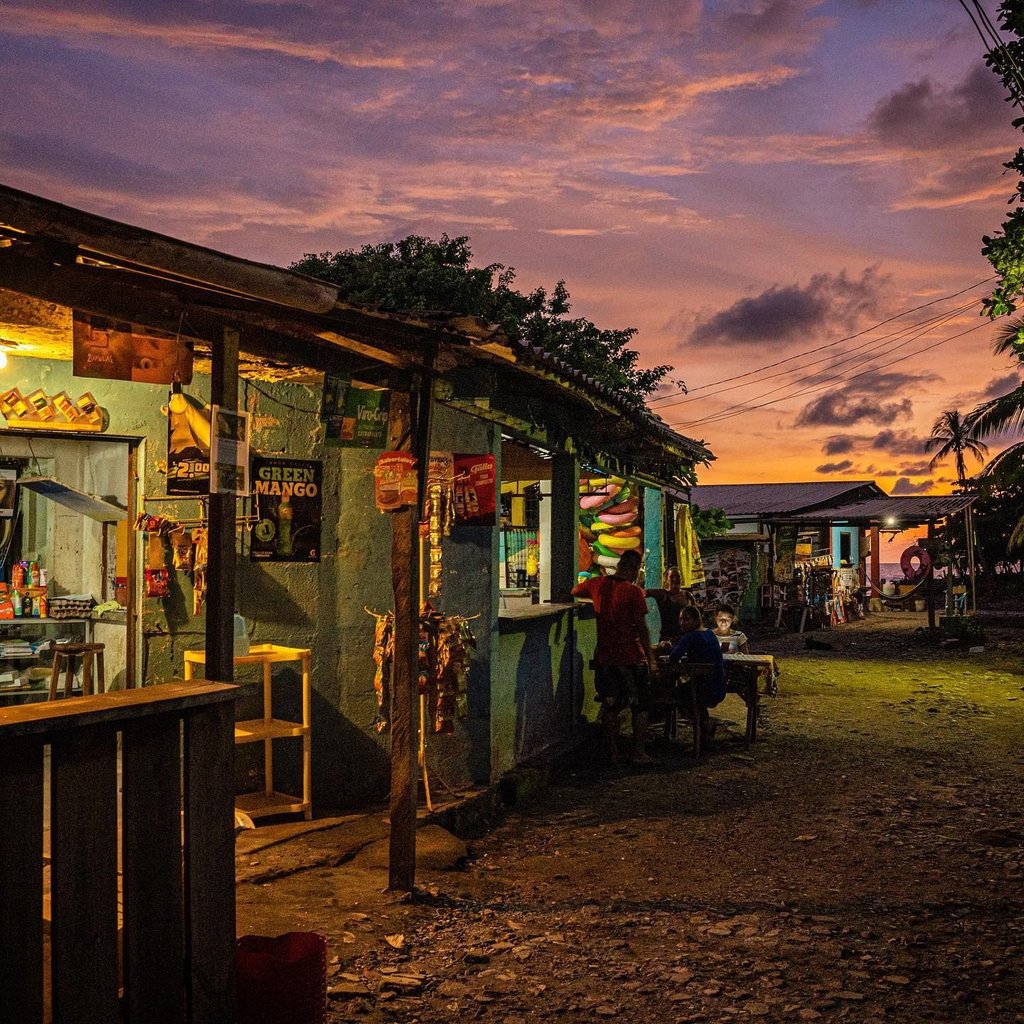 el zonte town at sunset