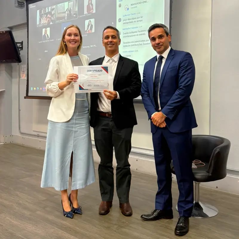 Participação em palestra na OAB-ES com entrega de certificado na Comissão Especial de Acidente 