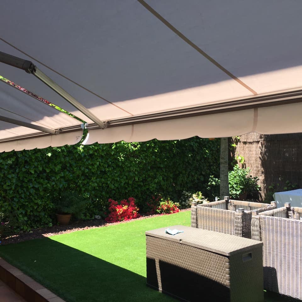 toldos extensibles con motor