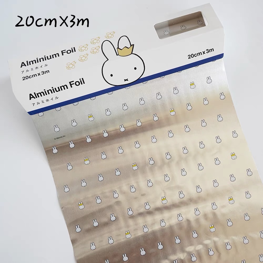 Box of 20cm x 3m printed aluminum foil featuring cute white rabbit illustrations and patterns.