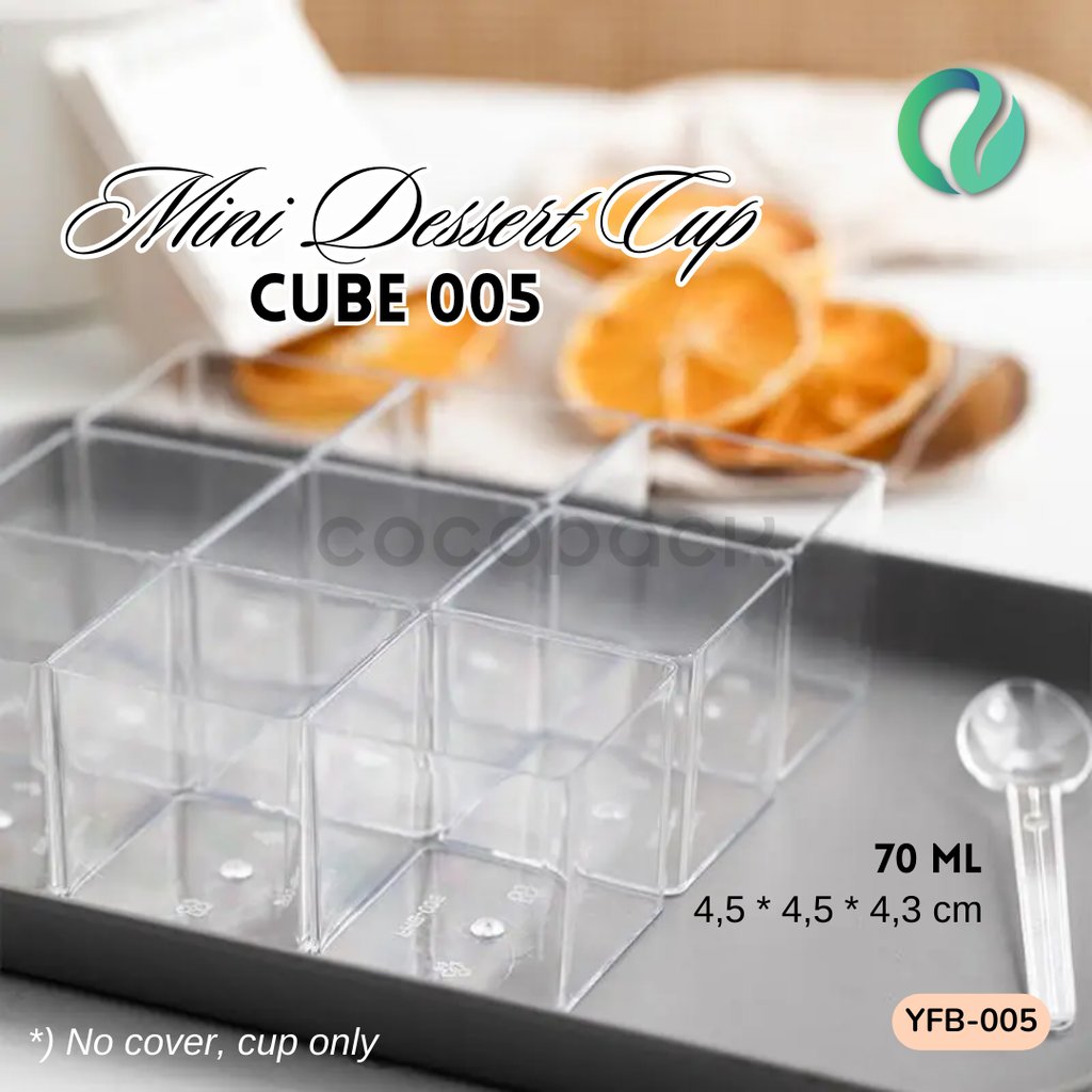 Set of 70ml clear plastic mini dessert cube cups for catering and parties.