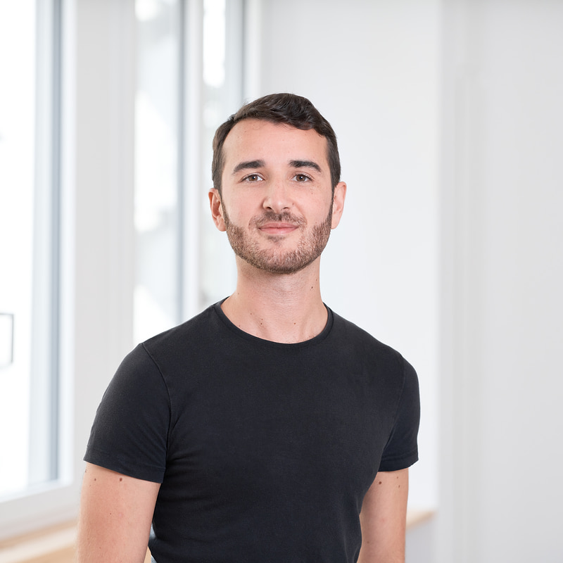 Nicolas Bouteloup - philosophe praticien spécialisé en reliance sociale et éthique professionnelle