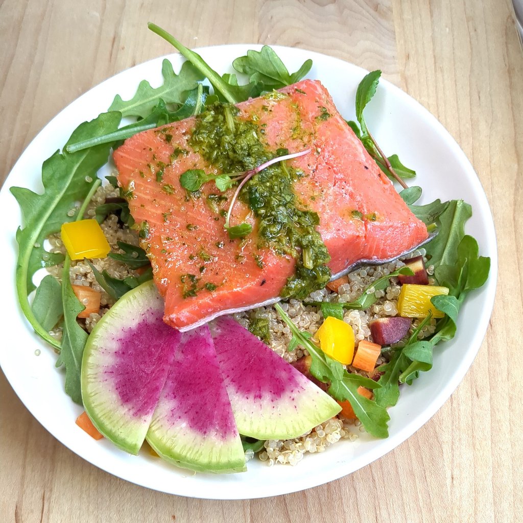 wild salmon quinoa salad Healthy personal chef retreats weekly meal prep portland oregon meal plan