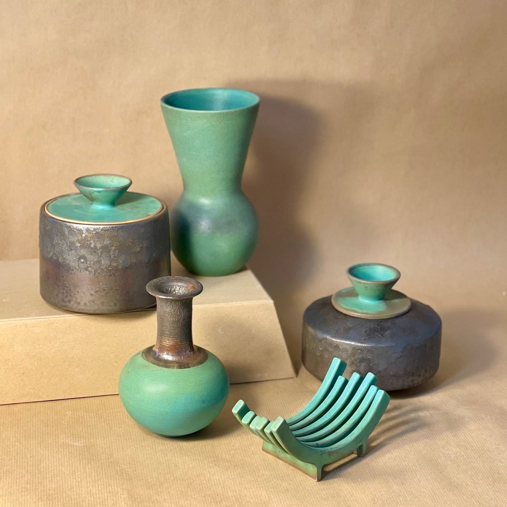 vases boîtes émail bronze vert mat