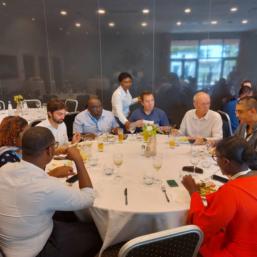 Image du 1er déjeuner du Club Abidjan HSE