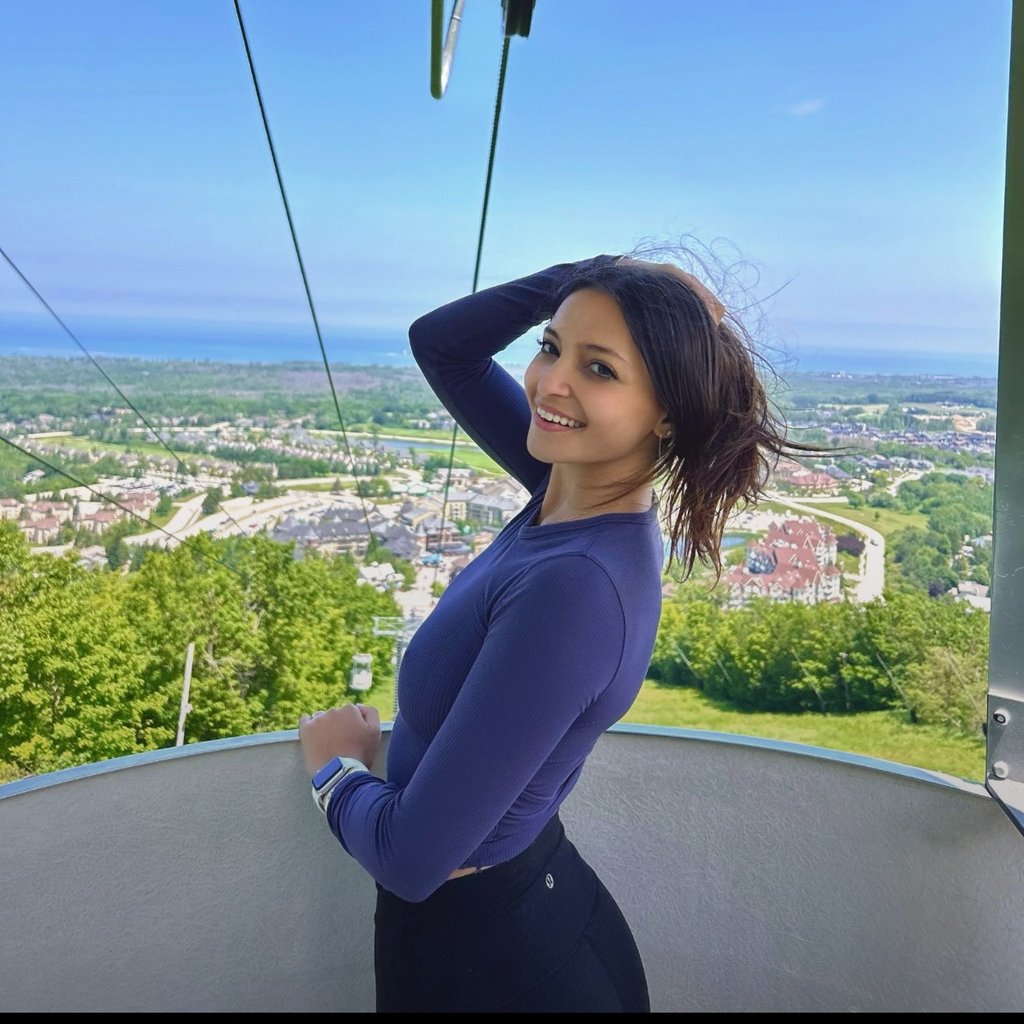 Pace University Delta Phi Epsilon Maria C