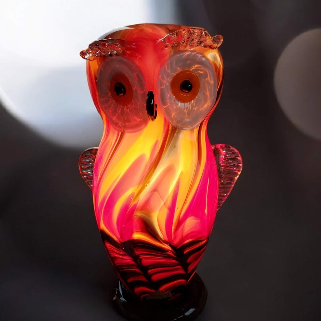 Exklusiv bordslampa i form av uggla – glaskonst och dekorativ belysning från Ankes
